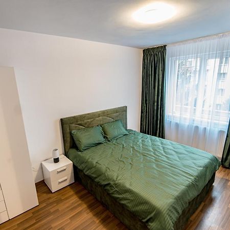 Apartament 3 Camere Royal Brasov Bagian luar foto