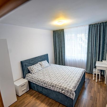 Apartament 3 Camere Royal Brasov Bagian luar foto
