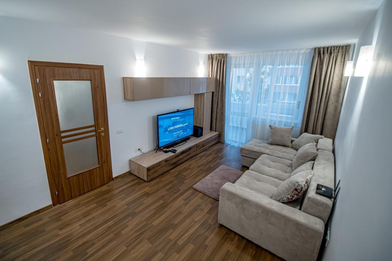 Apartament 3 Camere Royal Brasov Bagian luar foto